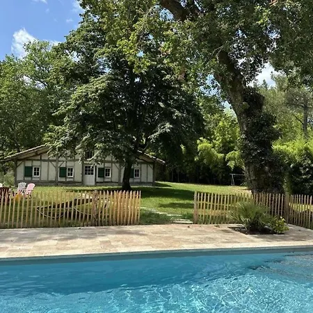 Vakantiehuis L'ecogite De La Preillouse Sabres