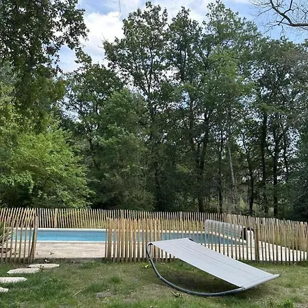 Vakantiehuis L'ecogite De La Preillouse Sabres